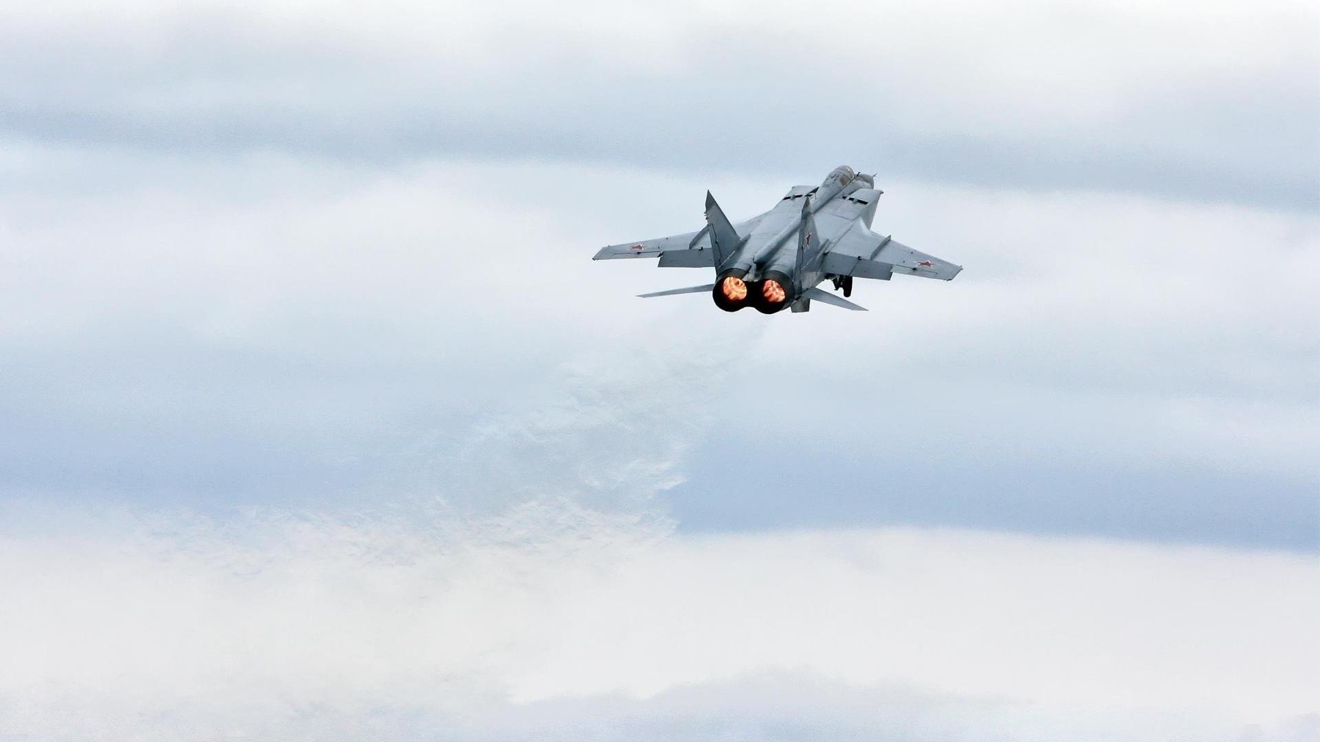 九游(jiuyou)官方网站-““火拼到底”！攻势频繁，战术变化层出不穷”，제니 지수